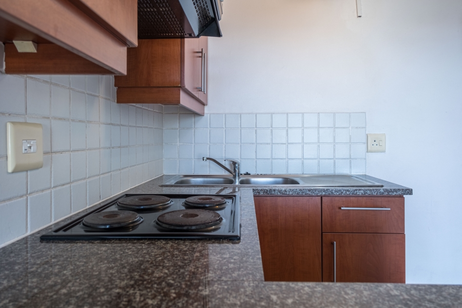 To Let 1 Bedroom Property for Rent in Muizenberg Western Cape